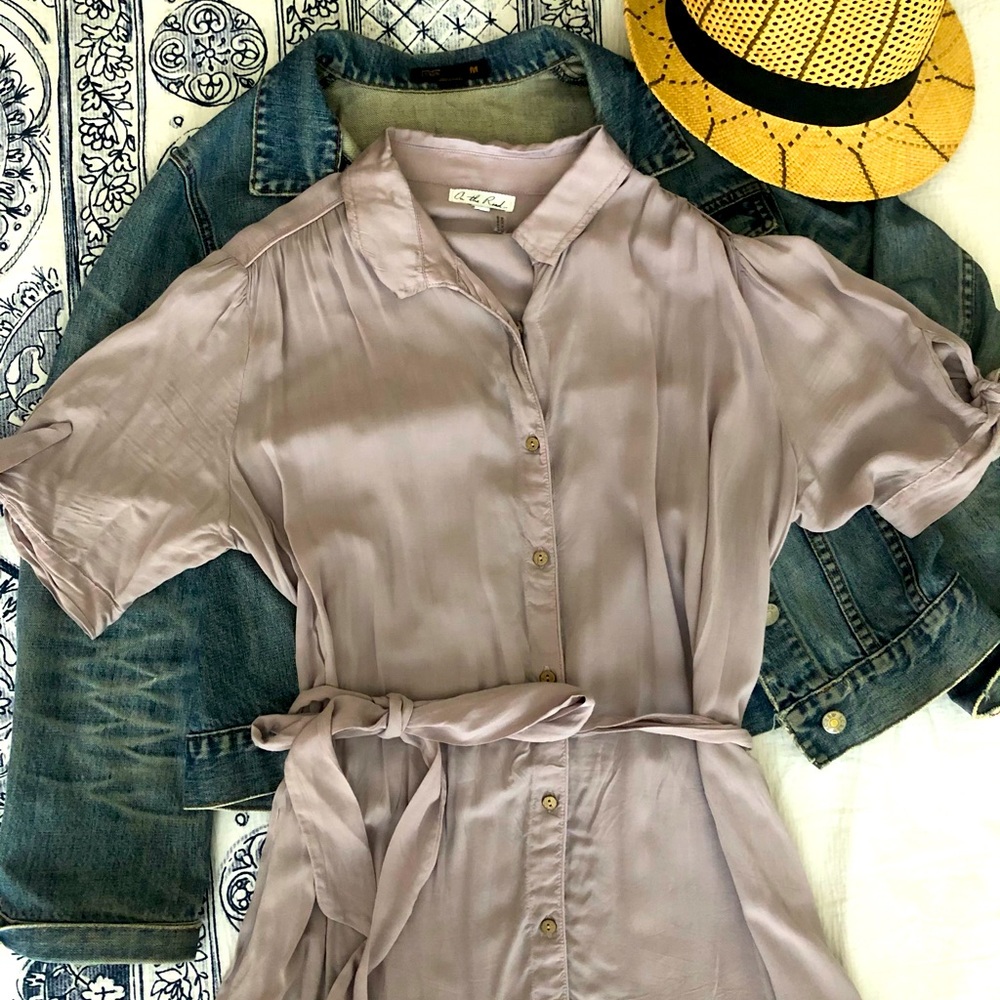 Beautiful Shirtdress - Picture 1 of 6